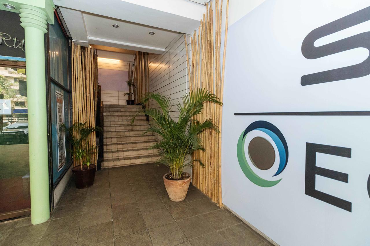 Reddoorz @ Amorsolo Makati Makati City Exterior photo