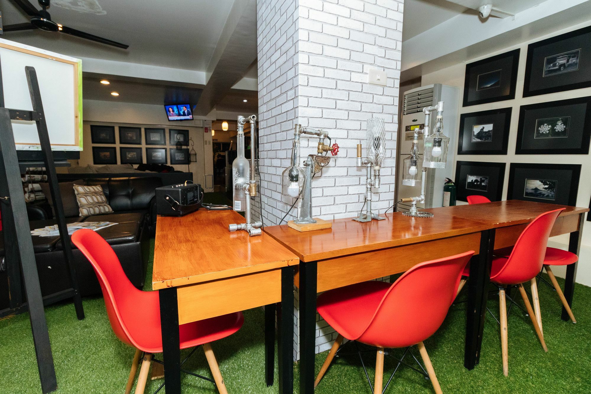 Reddoorz @ Amorsolo Makati Makati City Exterior photo